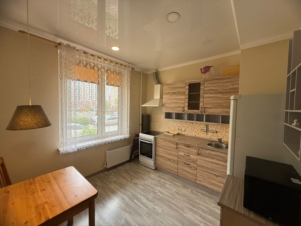 
   Продам 1-комнатную, 36.3 м², Еременко ул, 90/27

. Фото 3.