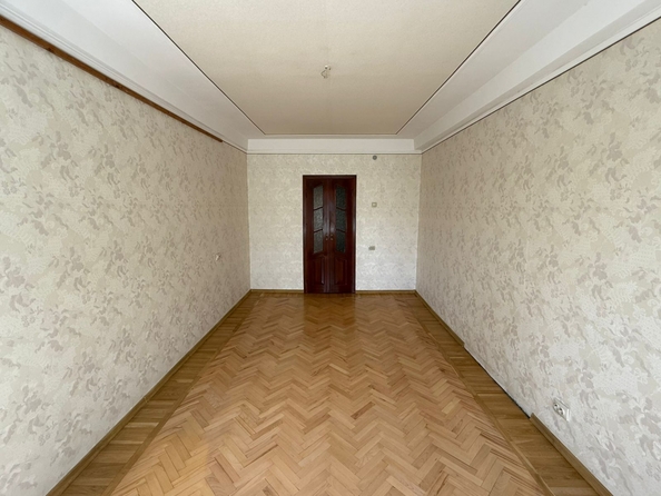 
   Продам 3-комнатную, 60 м², Коммунистический пр-кт, 33/2

. Фото 2.