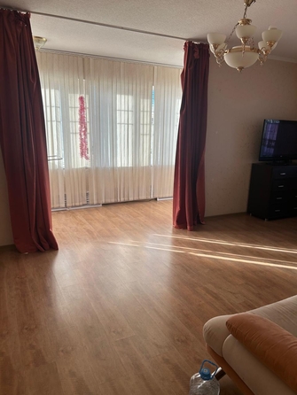
  Продается 2-комн. квартира, 90 м², Серафимовича ул, д. 74
. Фото 4.