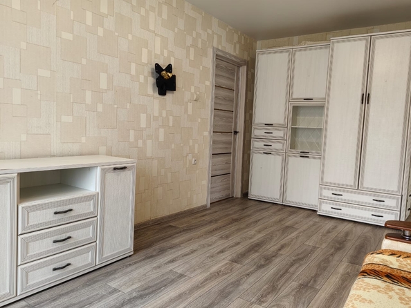 
  Продается 2-комн. квартира, 42 м², Коммунистический пр-кт, д. 40
. Фото 1.