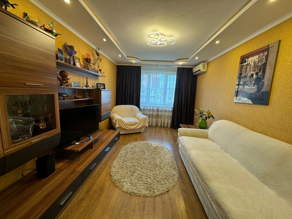 
  Продается 3-комн. квартира, 65.2 м², Зорге ул, д. 62
. Фото 2.