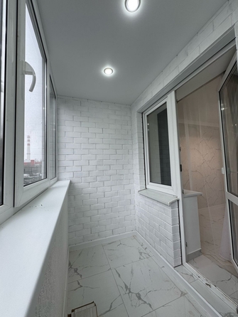 
  Продается 2-комн. квартира, 47 м², Комарова б-р, д. 1
. Фото 9.