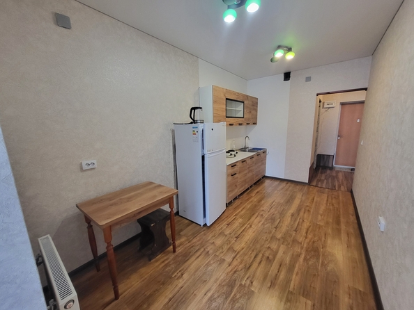
  Продается 1-комн. квартира, 40.5 м², Жмайлова ул, д. 4г
. Фото 4.