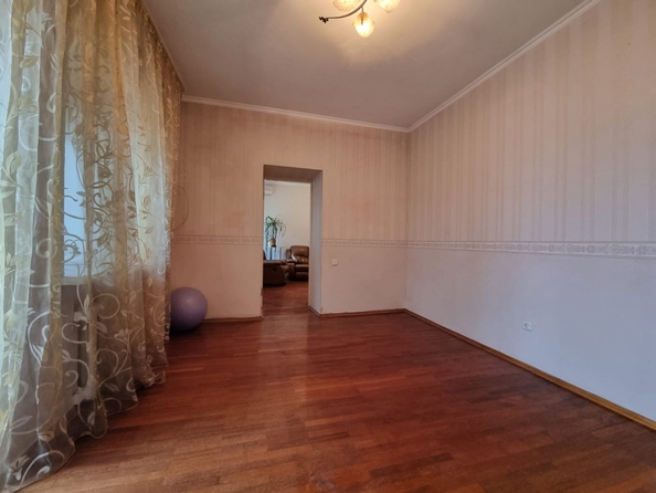 
  Продается 4-комн. квартира, 102.3 м², Буденновский пр-кт, д. 74
. Фото 8.