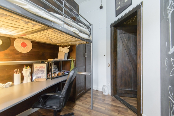 
  Продается 3-комн. квартира, 49 м², Большая Садовая ул, д. 23
. Фото 13.