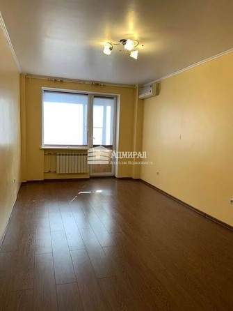 
   Продам 3-комнатную, 123 м², Братский пер, 56

. Фото 3.