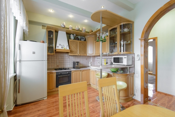 
  Продается 4-комн. квартира, 95.7 м², Буденновский пр-кт, д. 76/226
. Фото 3.