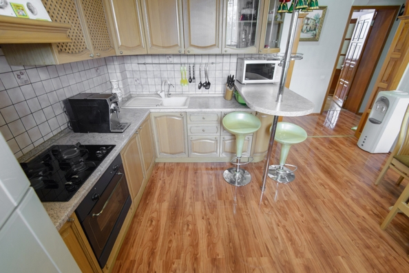 
  Продается 4-комн. квартира, 95.7 м², Буденновский пр-кт, д. 76/226
. Фото 4.