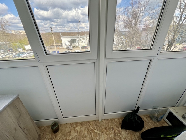 
  Продается 1-комн. квартира, 35.2 м², Платова ул, д. 72
. Фото 7.