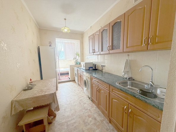 
  Продается 1-комн. квартира, 40 м², Жмайлова ул, д. 4
. Фото 4.