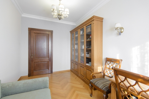 
  Продается 3-комн. квартира, 80 м², Варфоломеева ул, д. 222А
. Фото 9.