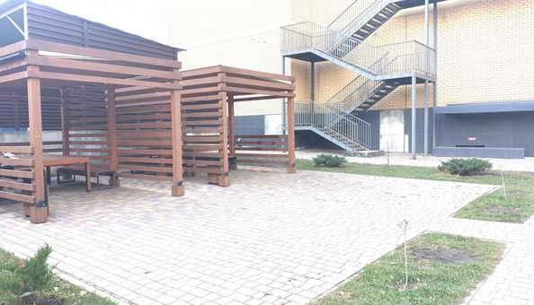
  Продается 3-комн. квартира, 83 м², Ларина ул, д. 45
. Фото 4.