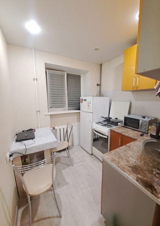 
  Продается 1-комн. квартира, 30 м², Днепропетровская ул, д. 2
. Фото 3.