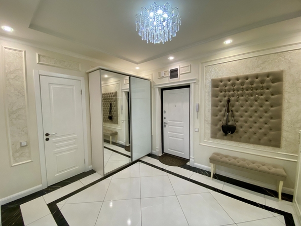 
  Продается 2-комн. квартира, 71 м², Вересаева ул, д. 101
. Фото 7.