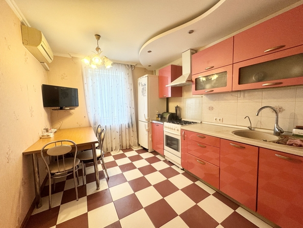 
  Продается 4-комн. квартира, 80 м², 40-летия Победы пр-кт, д. 37
. Фото 6.