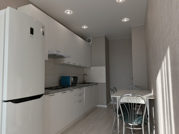 
  Продается 1-комн. квартира, 40.4 м², 23-я линия ул, д. 54
. Фото 2.