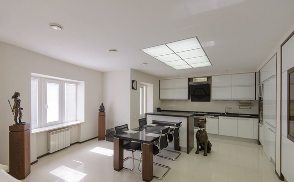 
  Продается 4-комн. квартира, 165 м², Филимоновская ул, д. 78
. Фото 1.