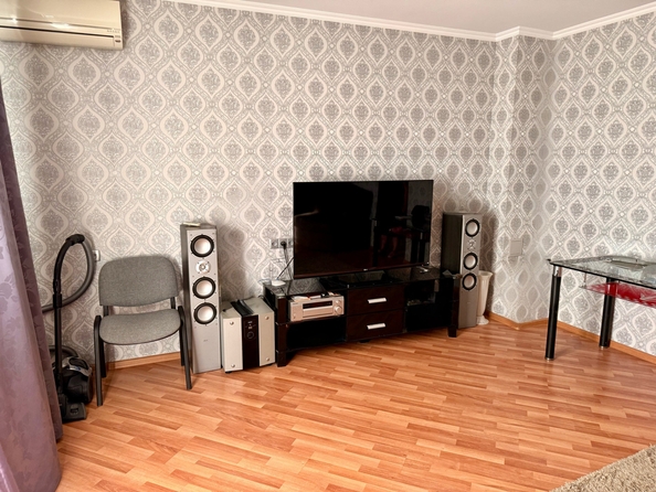
  Продается 2-комн. квартира, 51 м², 1-я Круговая ул, д. 91
. Фото 8.