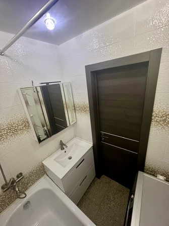
  Продается 2-комн. квартира, 48 м², Жлобинский пер, д. 25
. Фото 16.