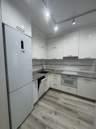 
  Продается 2-комн. квартира, 55 м², Тружеников ул, д. 80
. Фото 6.