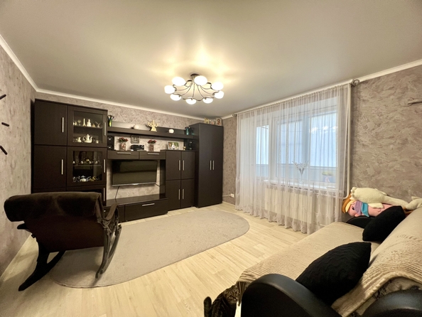
  Продается 3-комн. квартира, 63 м², 40-летия Победы пр-кт, д. 308/3
. Фото 2.