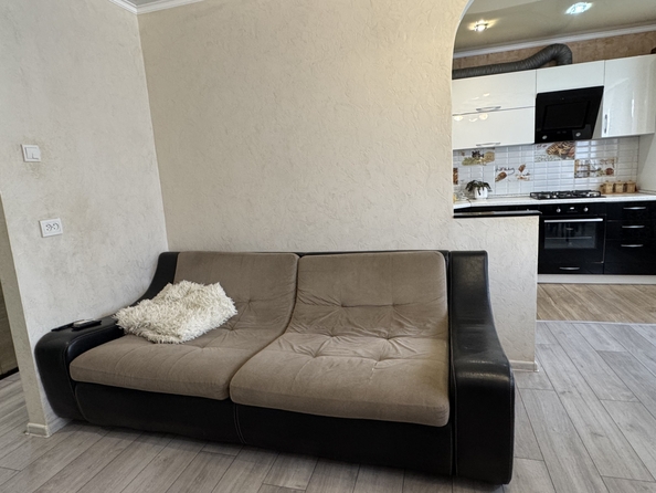 
  Продается 3-комн. квартира, 64 м², Зорге ул, д. 35
. Фото 6.