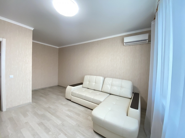 
  Продается 1-комн. квартира, 36 м², Ткачева ул, д. 20
. Фото 2.