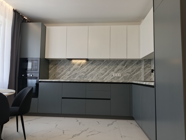 
  Продается 3-комн. квартира, 82 м², 26-я линия ул, д. 35/1
. Фото 24.