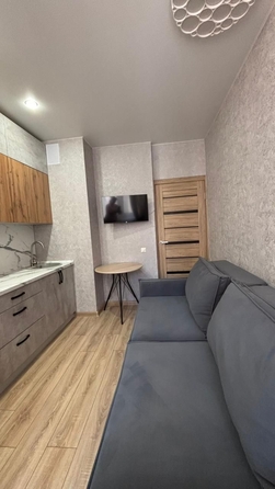
  Продается 1-комн. квартира, 38 м², Берберовская ул, д. 26
. Фото 2.