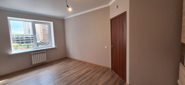 
  Продается 1-комн. квартира, 37 м², Берберовская ул, д. 28
. Фото 2.
