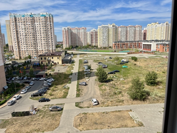 
  Продается 2-комн. квартира, 56 м², Ткачева ул, д. 22
. Фото 9.