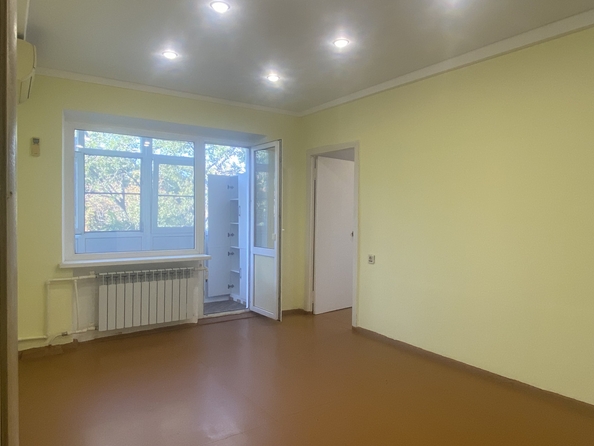 
  Продается 3-комн. квартира, 49 м², 2-я Краснодарская ул, д. 23
. Фото 1.