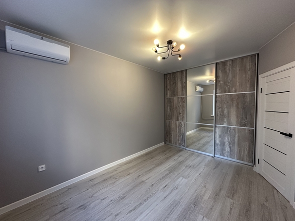 
  Продается 1-комн. квартира, 29.2 м², Берберовская ул, д. 14
. Фото 2.