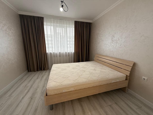 
  Продается 3-комн. квартира, 84 м², Комарова б-р, д. 1Е
. Фото 5.