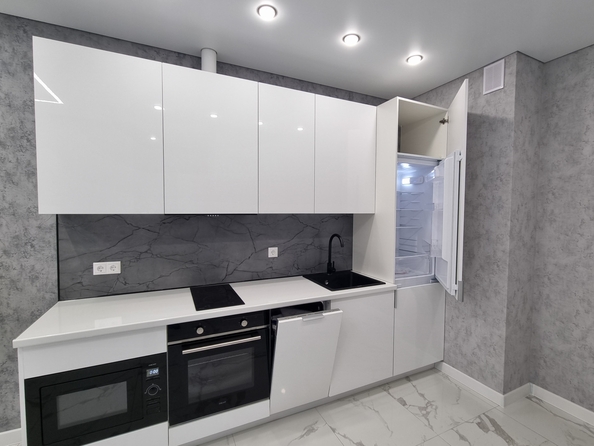 
  Продается 2-комн. квартира, 46 м², Береговая ул, д. 73
. Фото 4.