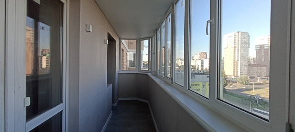 
  Продается 2-комн. квартира, 62 м², Комарова б-р, д. 1е
. Фото 9.