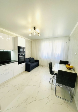 
  Продается 2-комн. квартира, 57 м², Художественная ул, д. 9
. Фото 1.