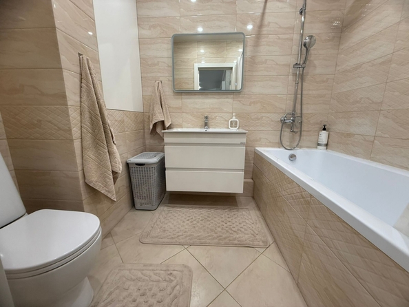 
  Продается 3-комн. квартира, 82.5 м², 2-я Краснодарская ул, д. 169б
. Фото 9.