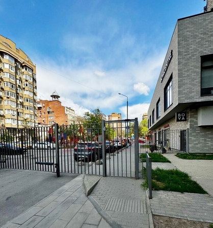 
  Продается 2-комн. квартира, 44 м², Доломановский пер, д. 19
. Фото 2.