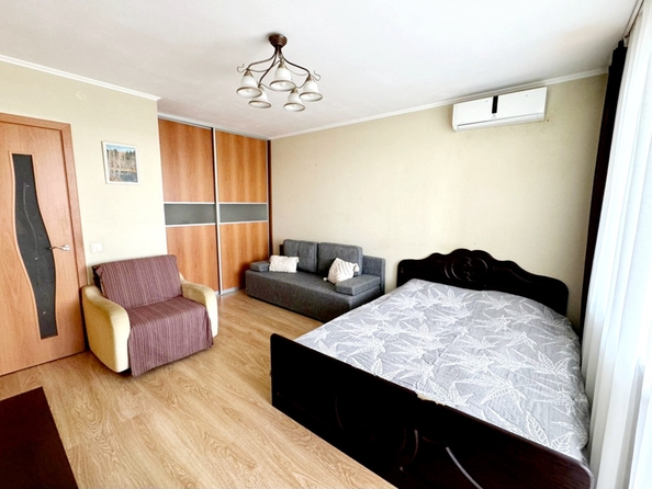 
  Продается 1-комн. квартира, 37 м², 11-я улица ул, д. 53
. Фото 1.