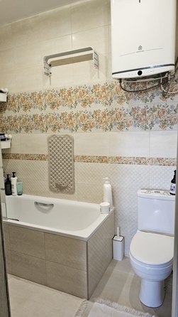 
  Продается 1-комн. квартира, 43 м², Платова б-р, д. 20/17
. Фото 3.