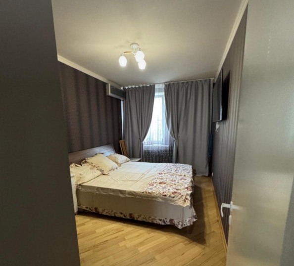 
  Продается 4-комн. квартира, 99 м², Жмайлова ул, д. 27
. Фото 1.