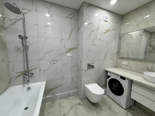
  Продается 2-комн. квартира, 65 м², Вересаева ул, д. 101
. Фото 7.