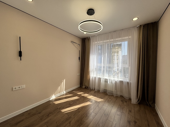 
  Продается 2-комн. квартира, 50 м², Берберовская ул, д. 15
. Фото 3.