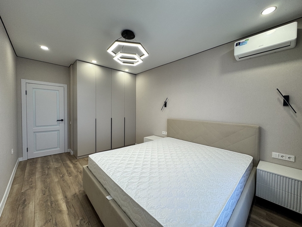 
  Продается 2-комн. квартира, 63 м², Берберовская ул, д. 9
. Фото 4.