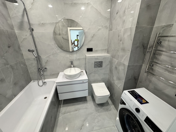 
  Продается 2-комн. квартира, 65 м², Берберовская ул, д. 32
. Фото 8.
