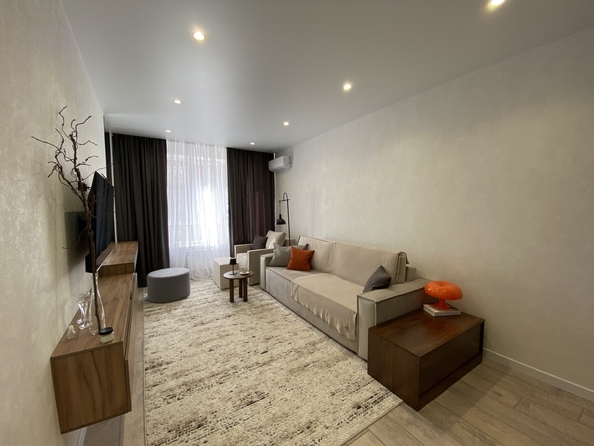 
  Продается 1-комн. квартира, 41.8 м², Берберовская ул, д. 16
. Фото 6.