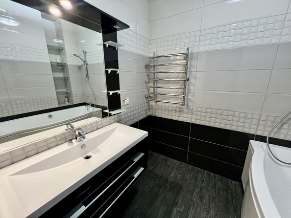 
  Сдается 3-комн. квартира, 104 м², Пацаева ул, д. 16/1
. Фото 19.