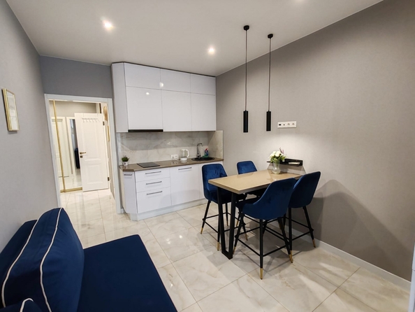 
  Продается 1-комн. квартира, 42 м², Берберовская ул, д. 22
. Фото 3.