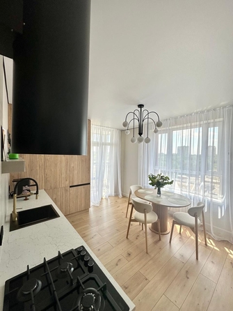 
  Продается 2-комн. квартира, 64 м², Берберовская ул, д. 19
. Фото 3.